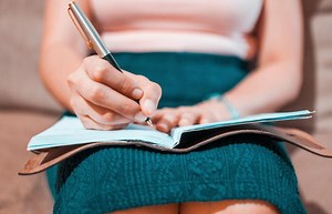 Crafting a Meaningful Eulogy: A Comprehensive Guide | LoveToKnow