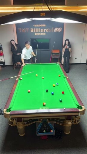 🔴 LIVE：🔥美女陪你聊球炫技|🔥Beauty & Billiards Live! 2025/12/28 01:33:34.
