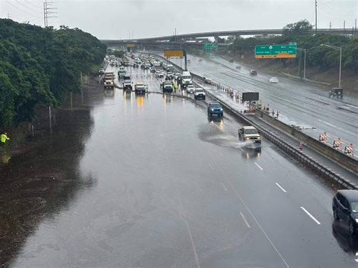Flood advisory cancelled, heavy showers remain in the forecast