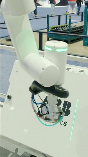 Our cobots at Automate