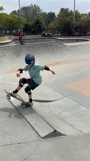 Benaiah Learns Front Blunt! #qualityskateboardlessons #summerofgoals