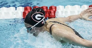 From pool to pursuing medical degree, Virginia Beach native Dickinson all-in