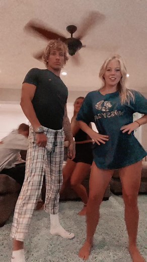 sarah thompson on TikTok