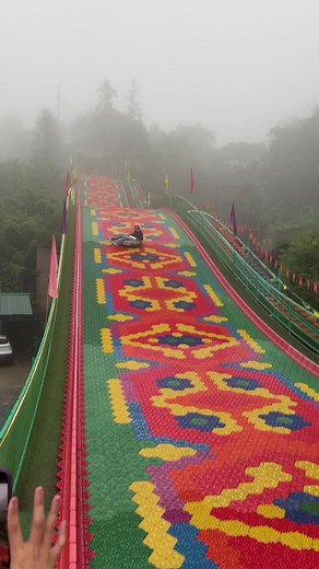 A must try activity in Sa pa 😂 📍Sa pa Green valley: Rainbow slide #vietnam #rainbowslide #greenvalley #travel #fyp #sapavietnam