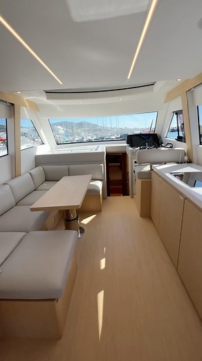 Matteo Sormani on Instagram: "@solarispower 48 Lobster 🤩 uno yacht strepitoso 😍 #nauta #nautachannel #switzerland #croatia #yacht #yachting #luxury #luxurylifestyle #luxurylife #sardegna #sardinia #italia #italy #walkaround #style #boat #boating #barca #nautica #boatmag #vessel #velero #cannes #salonenauticogenova #salonenautico #rich #richlife #richlifestyle #solaris #solarispower"