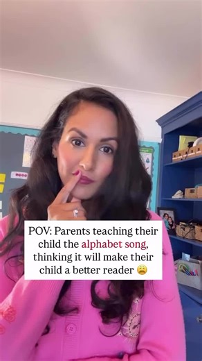 Stop teaching the alphabet song. It’s fun, but it’s actually slowing your child’s reading down. ✨Grab the link from Bio and I’ll teach you how to teach you how to teach your child to read from 18 months in just 5 mins a day! 🤯 Why? Because kids don’t need to know letter names to read. They need to know the sounds those letters make. 🧠 And the best time to teach those sounds? Between ages 2 and 3 the golden window for brain development. At this age, your child’s brain is creating over a million