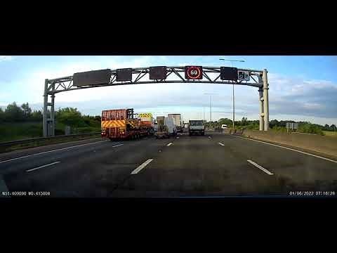 UK Motorways - M1 J10 (Luton Airport) to M25