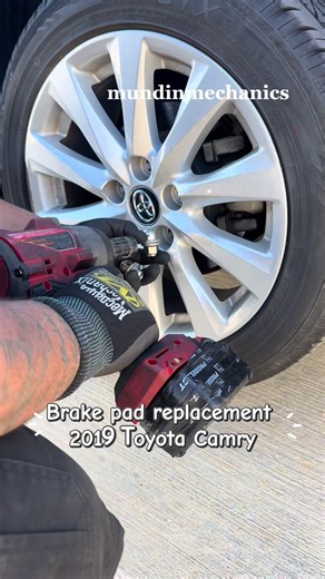 Easy Brake Pad Installation for Toyota Camry