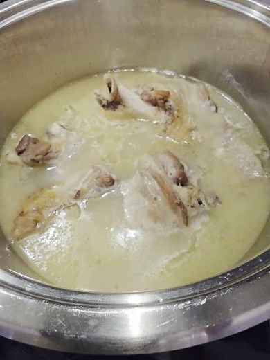Traditional Albanian Tavë Kosi | Creamy Baked Yogurt & Lamb Dish#TaveKosi #AlbanianFood #Traditional