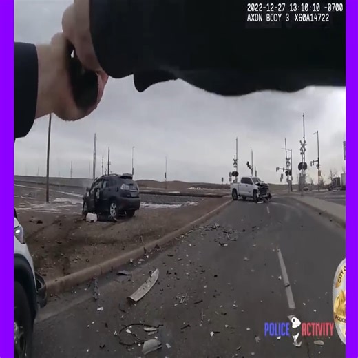 2.5K views · 39 reactions | Bodycam Footage Shows Thornton Police Officers Sh00.ting at Bank Robbery Suspects | Gym.Fit Motivación | Facebook