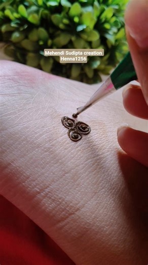 #mehndi #mehandibysoniparwaiz #hennatatto #art #henna #hennadesigns #weddinghenna #hennatattoodesign