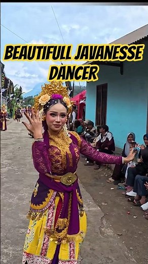 Elegant Javanese dancer moving with timeless grace #dance #art