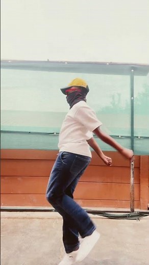Arch ya back dance