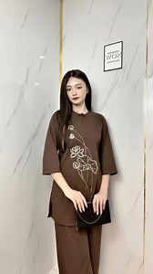 BỘ 1 NÚT CÁCH TÂN ✅Code 49 MÀU SẮC TƯƠI MỚI ✔️CHẤT LIỆU VẢI LINEN T.B MỀM MỊN THOÁNG MÁT, THẤM HÚT TỐT, … ✔️SIZE: 1 2 3 4 5 6 (45-75kg tuỳ chiều cao) Chuyên sỉ & lẻ. Tuyển CTV mỗi ngày 💞 | Dong ý