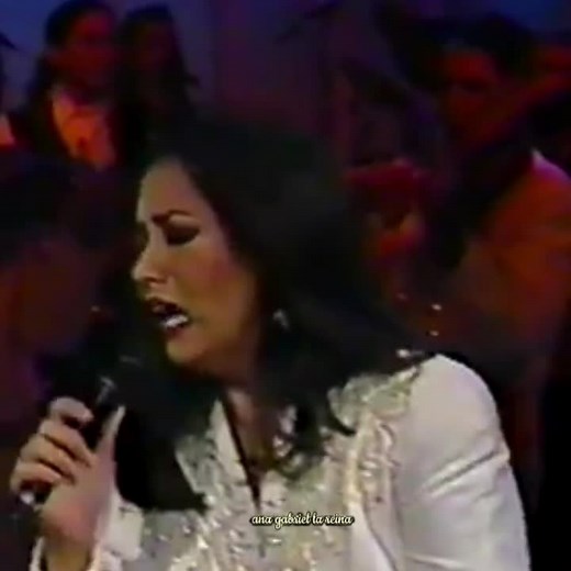 Ana Gabriel - Ahora | Cantante Mexicana y Mariachis | Rancheras