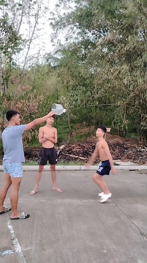 6.1K views · 164 reactions | Flying kick tutorial HAHA #tawewettv #highlights2025 #followersreelsfypシ゚viralシfypシ゚viralシalシ #viralreels #trendingreelsvideo #follower #ForEntertainmentPurposesOnly #viralvideo #thismusicbelongstotherightfulowner | Tawewet TV | Facebook