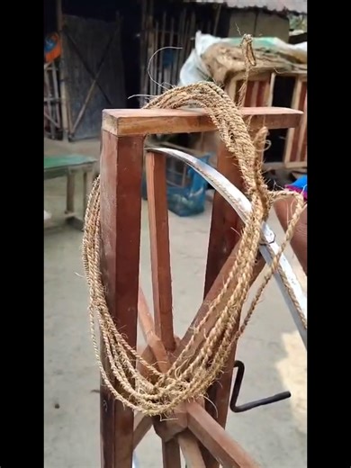 Turning Coconut Husk into Rope !🧵