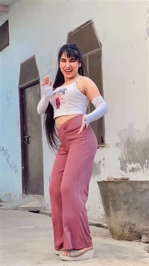 ★ ⓐÃк𝓻𝓲𝐓Ｉ Şħ𝕒ⓡ𝕄α ☮ on Instagram: "😝🔥 #viral"