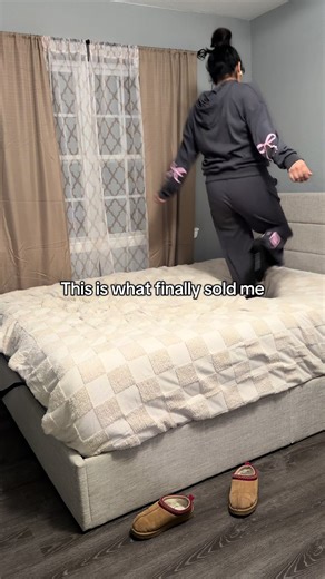 #bedframes #liftupstoragebed #bedframewithstorage #smallspaceliving #storagehacks