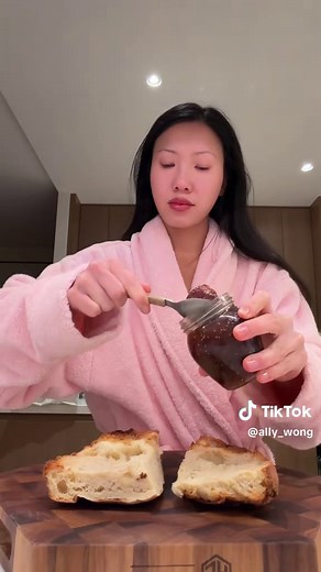 Packing Light Snacks for Air Travel