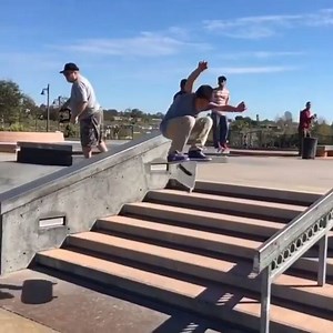 🔥 Lil homie is straight killin it 👉 @orlando_garcia__ 🎥'd by @mohkie @alberth_mimila @switchupangel Hit @skatecrunchmag on Instagram 4 a mega-dose of ALL our rad skateboarding posts ;) | Skate Crunch