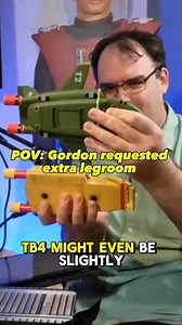 How does our new Thunderbird 4 model compare to our previous Thunderbird 2 model? You certainly won't be able to fit it in the pod... #thunderbirds #thunderbird2 #thunderbird4 | Official Gerry Anderson