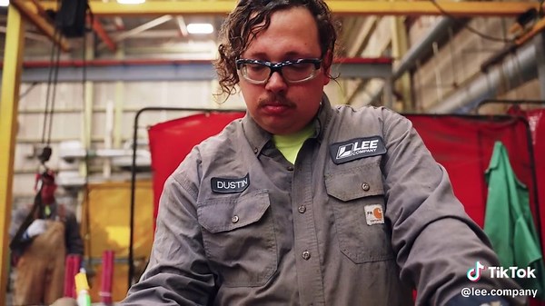 Dustin’s found his rhythm in welding, turning hard work into craftsmanship! #fyp #welding #sheetmetal #dayinthelife #leecompany