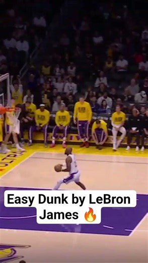 Easy Dunk by LeBron James 🔥 #lebronjames #nba #lakers #highlights