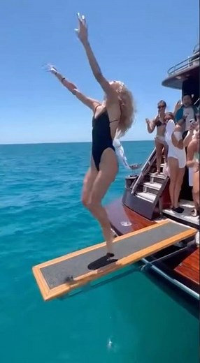 A Perfect Jump… Until the Water Breaks Open 😱