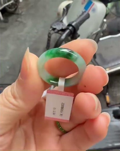 Vivid Green Floating Flower Jadeite Jade Ring, US6 Certified Grade A Tanslucent Myanmar Spciy Green