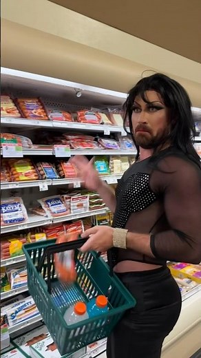 Bodybuilder Dresses Up As Drag Queen
