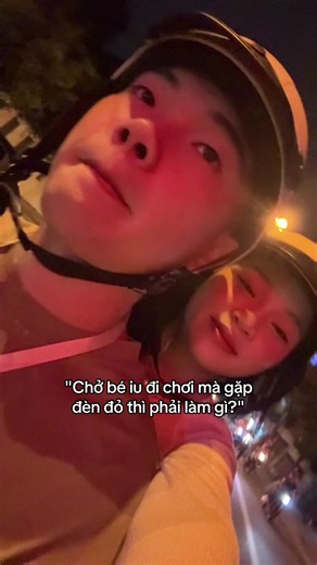 Sao này đường nhiều đèn đỏ vậy anh #anhvachi #couple | Cute Couple Video