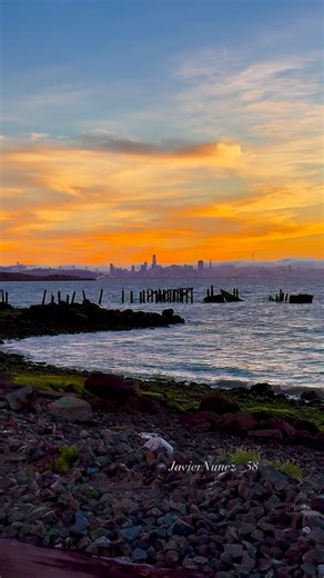 🤩#albanywaterfronttrail #bayarea #bayareasunset #sanfranciscobayareasunset #sanfranciscobayarea #nicesunset #california #californiasunset #sunsetlovers❤️ #sunsets #sfbay #sfbayarea #sfbayareasunset #👍 | Javier Nunez