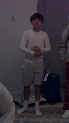 Bauti's face still looks like she's been crying, and it's all because of you. Where is your promise to wait for Bauti until she has a partner, but you yourselves are instead mocking her?#🙁