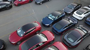 Tesla: in arrivo la berlina elettrica da 7 posti più veloce al mondo