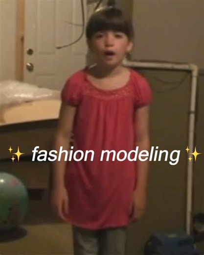 those scamming mall ‘modeling agencies’ really had me thinking i was about to become a model 😭 LMFAOOOOOOOOOO