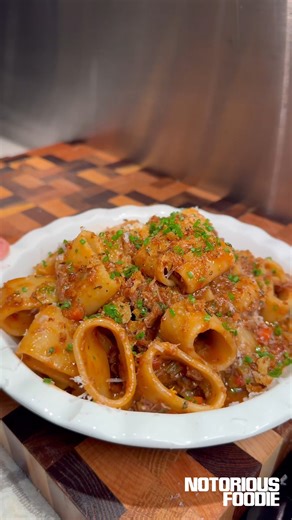 Duck Ragu. A deliciously rich pasta with slow cooked duck legs 🦆😍 | Notorious Foodie