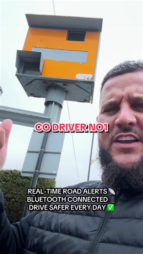 🚗 OOONO CO-DRIVER NO1 SMART DRIVING ALERT DEVICE ⸻ 2️⃣ Main Description Drive smarter and safer with the OOONO Co-Driver NO1 🚘 This smart driving device connects to your phone and gives real-time alerts about speed cameras, road hazards and traffic dangers so you stay aware while driving. Simply connect via Bluetooth and the device will automatically notify you with sound and light alerts when approaching hazards on the road. ✔️ Real-time speed camera alerts ✔️ Warns of road hazards & traffic 