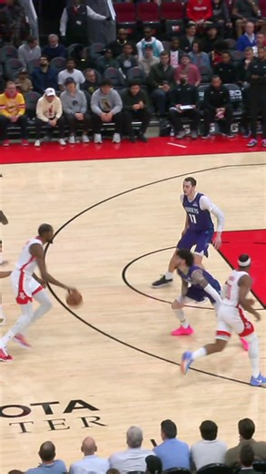 PERFECT GAME FOR GREEN 🎯 Josh Green went 4/4 from the field and 3/3 from the line for a season-high 14 points (including three triples), as well as four steals, two assists and one rebound to help Charlotte defeat Houston 109-99. #NBAHighlights | NBA Australia