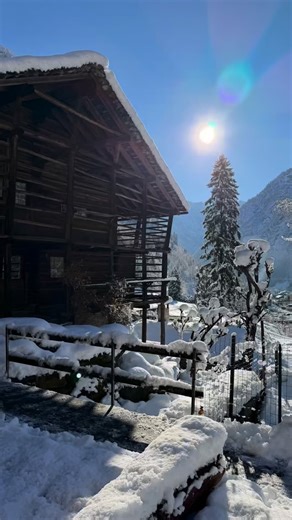 Winter hiking at the foot of Monte Rosa❄️ Soft snow under your shoes, fresh mountain air and impressive mountain landscapes around Monte Rosa. Surrounded by forests and high mountain peaks, this is a beautiful place to fully enjoy the winter. #mountaincabinvalsesia #alagna #winter #snow #winterwalk #winterwalking #wintersport | Mountain Cabin Valsesia