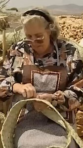 Fabricación de la jena, la mochila de pescadores #reels #tradicion #trenza #palma #documentales | Eugenio Monesma Documentales