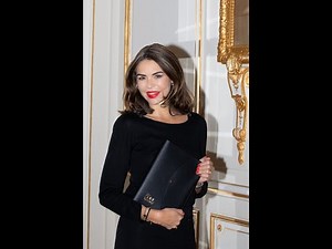 ACIM Lesson 254 Chic modern guide to A Course in Miracles, the femme way