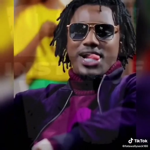 Album Weuykatou: Paroles Riches de Wally Seck