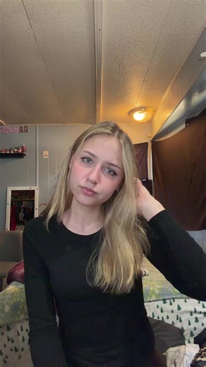 Mia🐞 (@mia.kanady)’s videos with original sound - ☆