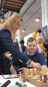 Dr. Eszter Vitályos, Secretary of State responsible for government communication, made the ceremonial first move today in the game between Vladimir Fedoseev (🇸🇮 Slovenia) and Gukesh D (🇮🇳 India).♟️ #ChessOlympiad 👀Watch the live broadcast 👇 🔗https://www.youtube.com/live/CACQJijr0R4 | FIDE - International Chess Federation