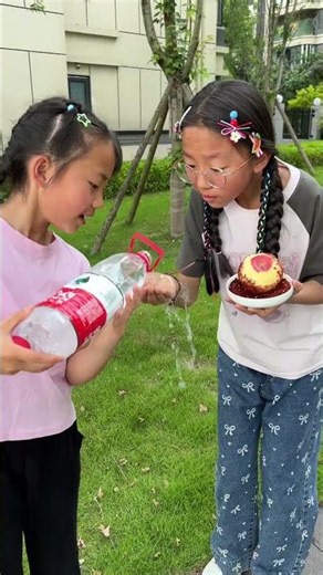 Cool items! Shoes so small, portable water bottle, practical! #viral #gadgests #creative