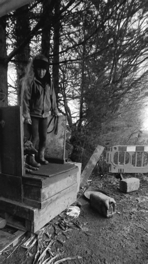 Great session with Buddy today—working impulse control and decoy neutrality. @viggok9training @viggok9harry All of this work is done in a controlled, structured environment. Sessions like this are calm, controlled, and purposeful. Building stable, confident dogs brick by brick. 🧱🐾 | Meg’s Hoof & Hounds