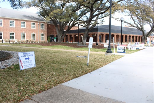 Dallas County Voters Should Plan For Countywide Voting