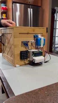 Lockbox with Keypad using Arduino R4