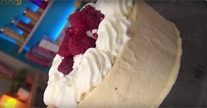 Vacherin glacé à la vanille et aux framboises